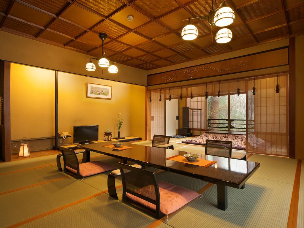 Musashino Bekkan Hakone Zimmer foto