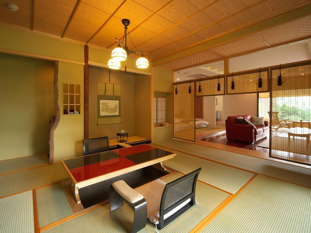 Musashino Bekkan Hakone Zimmer foto